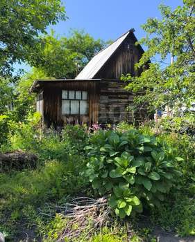 Дом 20м&sup2;, 2-этажный, участок 10 сот.  