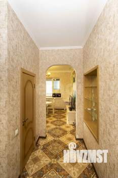 Дом 391м&sup2;, 2-этажный, участок 15 сот.  