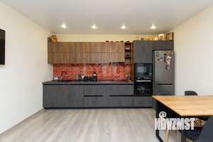 Дом 93м², 2-этажный, участок 5 сот.  