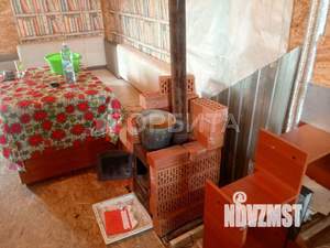 Дом 18м², 2-этажный, участок 10 сот.  