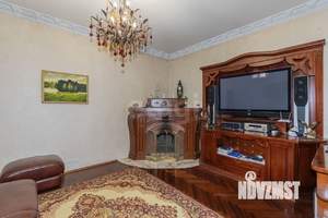 Дом 347м&sup2;, 2-этажный, участок 11 сот.  