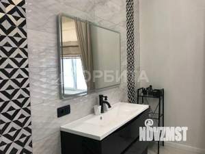 Дом 793м&sup2;, 2-этажный, участок 16 сот.  