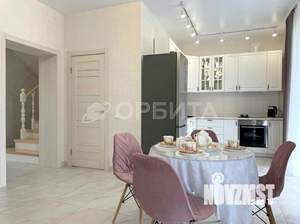 Дом 140м&sup2;, 2-этажный, участок 8 сот.  