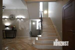 Коттедж 350м², 4-этажный, участок 11 сот.  