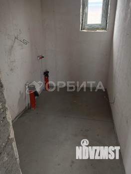 Дом 80м&sup2;, 2-этажный, участок 5 сот.  