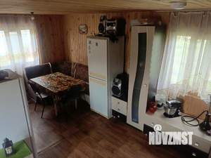 Дом 50м&sup2;, 2-этажный, участок 10 сот.  