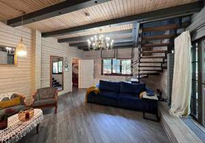 Дом 150м&sup2;, 2-этажный, участок 10 сот.  