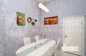 Дом 242м&sup2;, 2-этажный, участок 16 сот.  