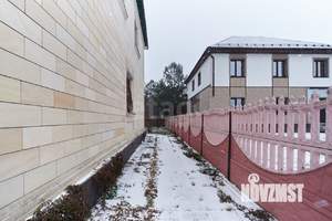 Дом 304м², 2-этажный, участок 10 сот.  