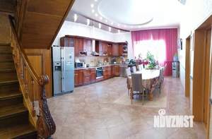 Дом 216м&sup2;, 2-этажный, участок 6 сот.  