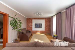 Дом 155м&sup2;, 2-этажный, участок 5 сот.  