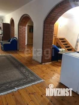 Дом 360м², 3-этажный, участок 15 сот.  