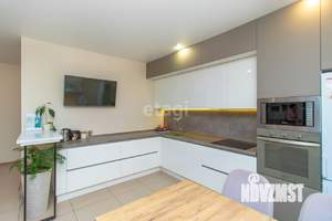 Дом 100м&sup2;, 2-этажный, участок 5 сот.  