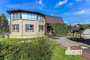 Дом 220м², 2-этажный, участок 10 сот.  