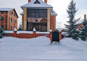 Дом 372м&sup2;, 2-этажный, участок 17 сот.  