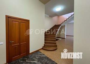 Дом 500м², 2-этажный, участок 10 сот.  