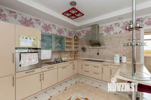 Коттедж 274м², 2-этажный, участок 15 сот.  