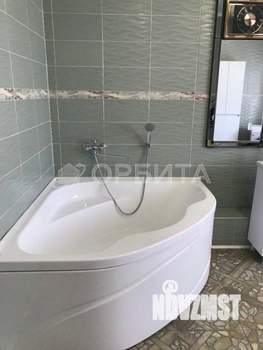 Дом 160м&sup2;, 2-этажный, участок 4 сот.  