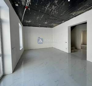 Дом 132м&sup2;, 2-этажный, участок 6 сот.  