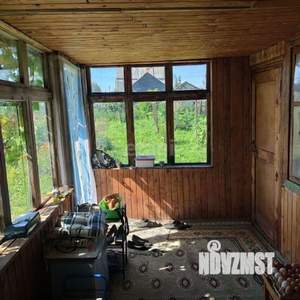 Дом 30м&sup2;, 2-этажный, участок 6 сот.  