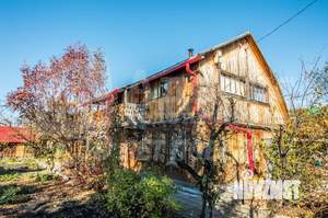 Дом 100м&sup2;, 2-этажный, участок 6 сот.  