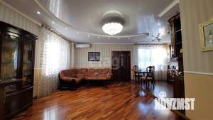 Дом 378м&sup2;, 3-этажный, участок 7 сот.  