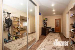 Коттедж 203м&sup2;, 2-этажный, участок 8 сот.  