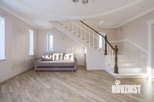 Дом 161м&sup2;, 2-этажный, участок 5 сот.  