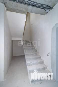 Дом 180м², 2-этажный, участок 5 сот.  
