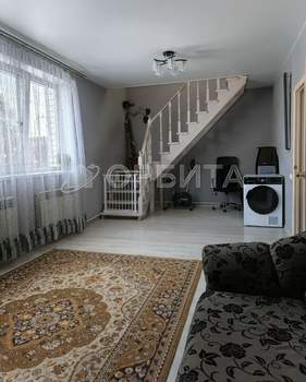 Дом 175м&sup2;, 2-этажный, участок 0 сот.  