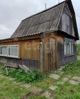 Дом 30м², 2-этажный, участок 5 сот.  