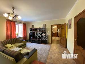 Дом 296м&sup2;, 2-этажный, участок 8 сот.  