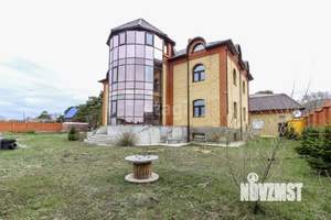 Дом 400м&sup2;, 3-этажный, участок 30 сот.  