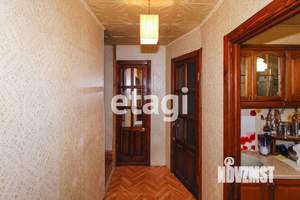 Дом 63м&sup2;, 2-этажный, участок 3 сот.  