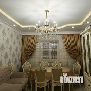 Дом 264м&sup2;, 3-этажный, участок 8 сот.  