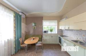 Коттедж 194м², 2-этажный, участок 12 сот.  