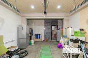 Коттедж 264м&sup2;, 3-этажный, участок 8 сот.  