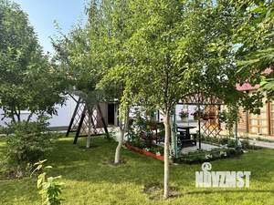 Коттедж 380м², 2-этажный, участок 15 сот.  