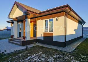 Дом 100м&sup2;, 2-этажный, участок 0 сот.  