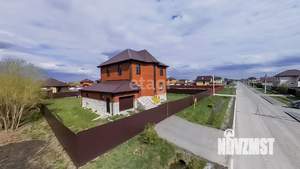 Дом 210м², 2-этажный, участок 10 сот.  