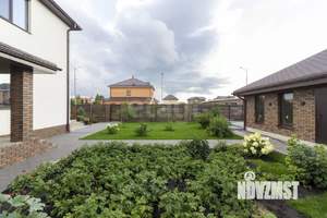 Дом 281м², 2-этажный, участок 10 сот.  