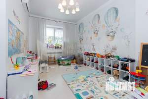 Коттедж 350м&sup2;, 2-этажный, участок 9 сот.  