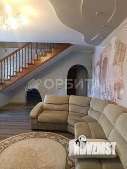 Дом 358м&sup2;, 2-этажный, участок 14 сот.  