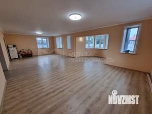 Коттедж 397м², 3-этажный, участок 7 сот.  