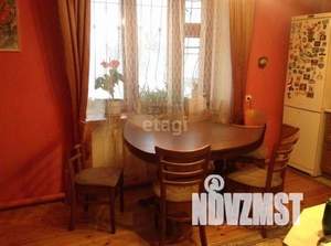 Дом 285м², 3-этажный, участок 14 сот.  