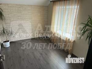 Коттедж 112м&sup2;, 2-этажный, участок 10 сот.  