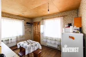 Дом 42м&sup2;, 2-этажный, участок 10 сот.  