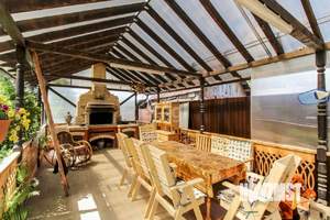 Дом 160м², 2-этажный, участок 9 сот.  