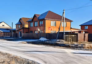 Дом 325м&sup2;, 2-этажный, участок 8 сот.  