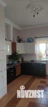Коттедж 220м², 2-этажный, участок 15 сот.  